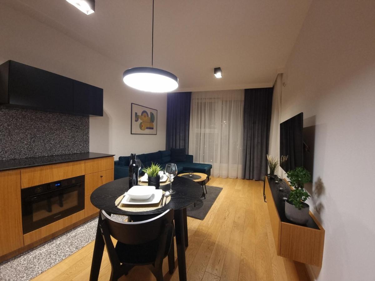 Premium Apartments Rzeszow Gold Екстериор снимка